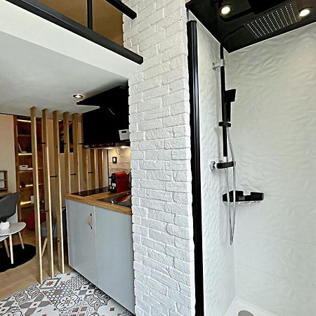 Superb Studio In The Center Of Annecy Bagian luar foto
