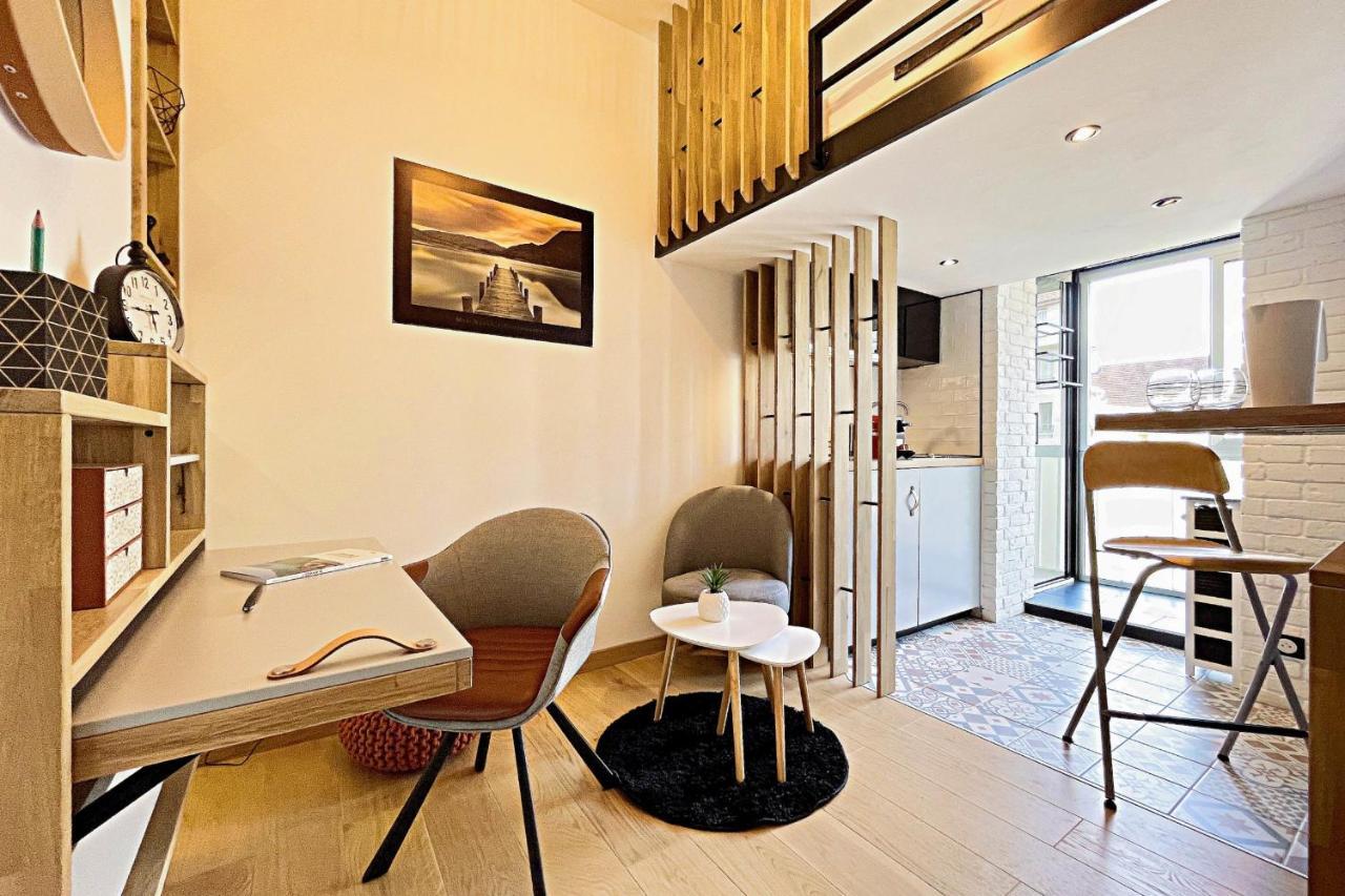 Superb Studio In The Center Of Annecy Bagian luar foto