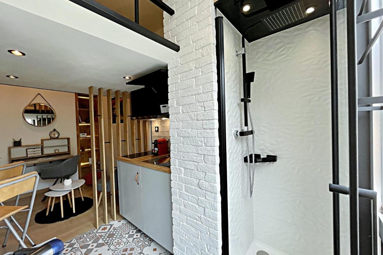 Superb Studio In The Center Of Annecy Bagian luar foto